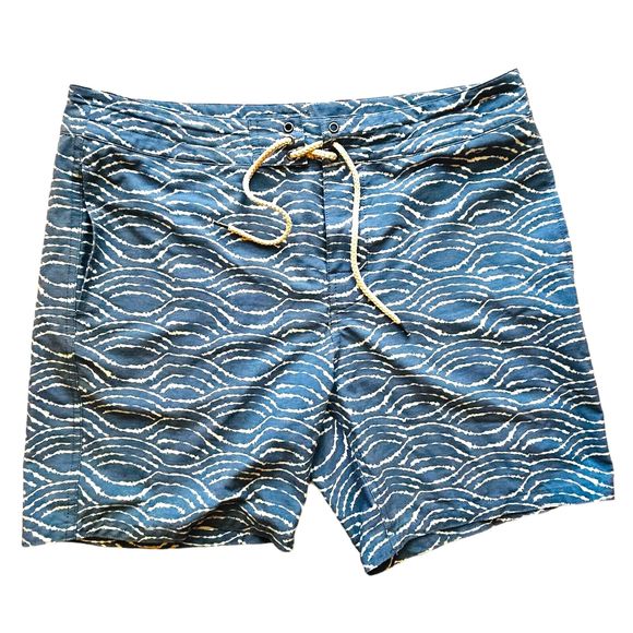 Faherty Shorts Faherty Classic 7 Inch Board Shorts Blue Fishscale
